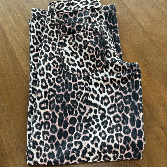 NWT PacSun Casey Low Rise Leopard Jeans - Picture 7 of 8